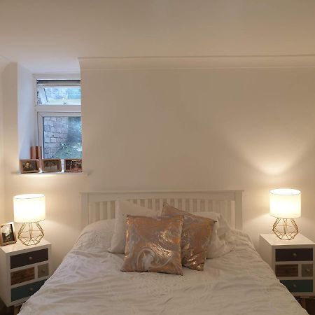 Cozy Muswell Hill 1-Bedroom Flat Лондон Экстерьер фото
