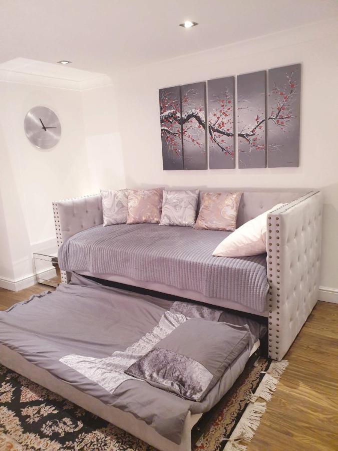 Cozy Muswell Hill 1-Bedroom Flat Лондон Экстерьер фото