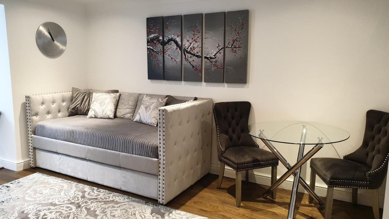 Cozy Muswell Hill 1-Bedroom Flat Лондон Экстерьер фото