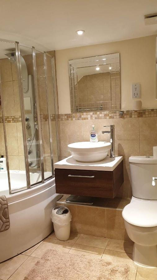 Cozy Muswell Hill 1-Bedroom Flat Лондон Экстерьер фото